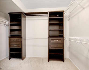 8621 Sierra Cima Lane - Photo Thumbnail 17