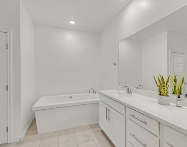 2555 Hampton Road - Photo Thumbnail 17