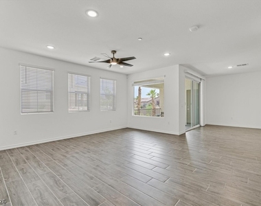 2555 Hampton Road - Photo Thumbnail 4