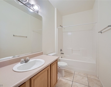 717 Peachy Canyon Circle - Photo Thumbnail 10