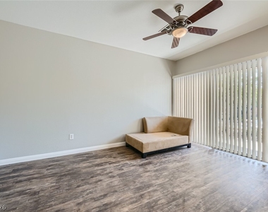 717 Peachy Canyon Circle - Photo Thumbnail 9