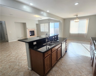 9733 Sienna Valley Ave Avenue - Photo Thumbnail 5