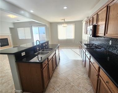 9733 Sienna Valley Ave Avenue - Photo Thumbnail 3