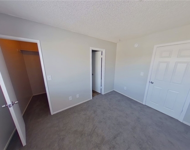 2200 Comet Avenue - Photo Thumbnail 7
