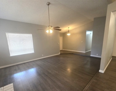 3988 Topawa Drive - Photo Thumbnail 5