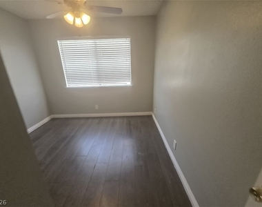 3988 Topawa Drive - Photo Thumbnail 13