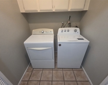 3988 Topawa Drive - Photo Thumbnail 21