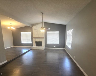 3988 Topawa Drive - Photo Thumbnail 3