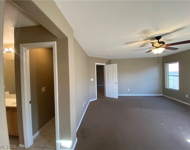 136 Temple Wood Court - Photo Thumbnail 37