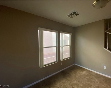 136 Temple Wood Court - Photo Thumbnail 2