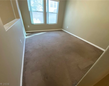 136 Temple Wood Court - Photo Thumbnail 5
