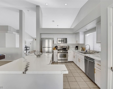 3921 Argent Star Court - Photo Thumbnail 13