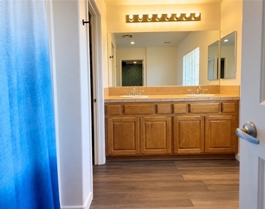 7466 Mariposa Grove Street - Photo Thumbnail 12