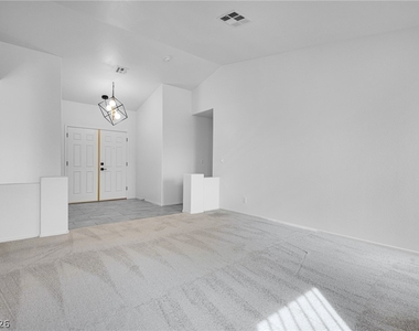 4319 Pageantry Falls Drive - Photo Thumbnail 2