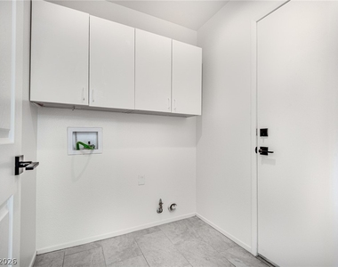 4319 Pageantry Falls Drive - Photo Thumbnail 6