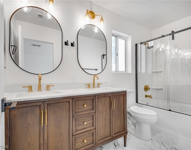4319 Pageantry Falls Drive - Photo Thumbnail 8