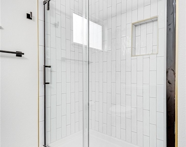4319 Pageantry Falls Drive - Photo Thumbnail 11