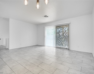 4319 Pageantry Falls Drive - Photo Thumbnail 4