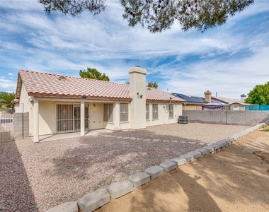 4319 Pageantry Falls Drive - Photo Thumbnail 14