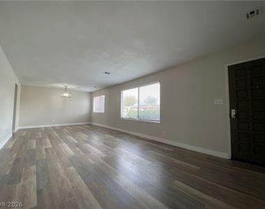 4765 Mohave Avenue - Photo Thumbnail 8