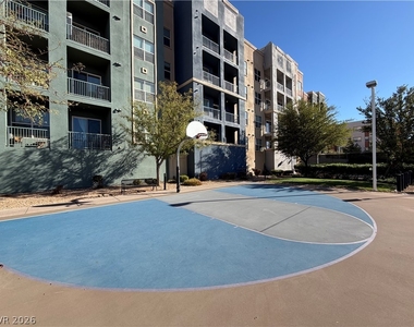 62 E Serene Avenue - Photo Thumbnail 14