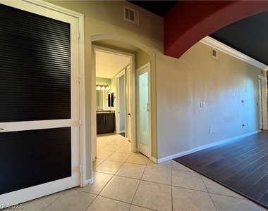 62 E Serene Avenue - Photo Thumbnail 3