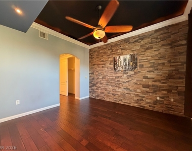 62 E Serene Avenue - Photo Thumbnail 6