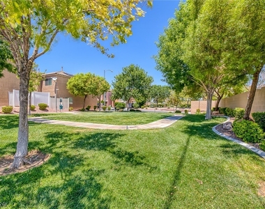 5244 Tipper Avenue - Photo Thumbnail 36