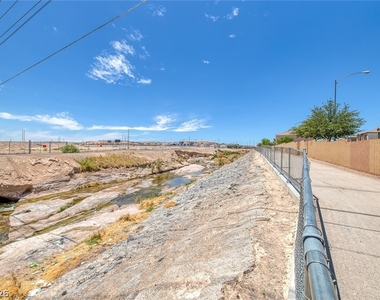 5244 Tipper Avenue - Photo Thumbnail 35