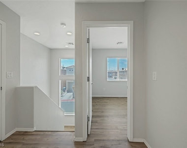 5244 Tipper Avenue - Photo Thumbnail 22