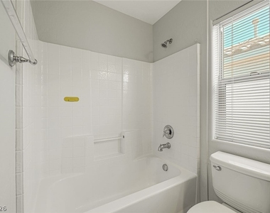 5244 Tipper Avenue - Photo Thumbnail 32