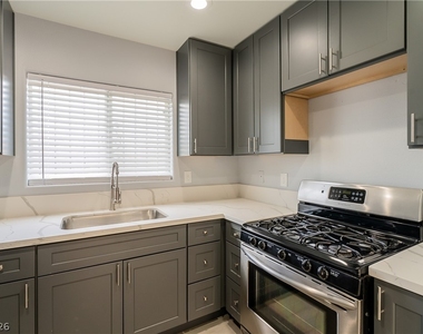 4052 Emerald Wood Street - Photo Thumbnail 10