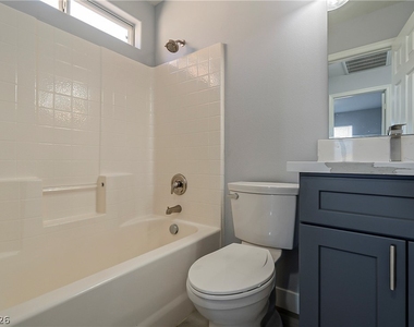 4052 Emerald Wood Street - Photo Thumbnail 21