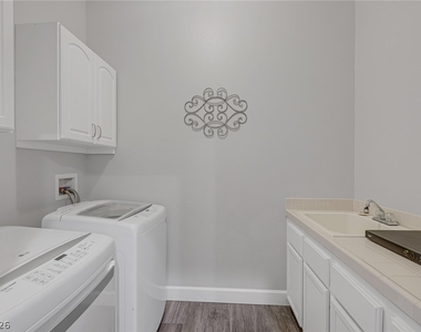 60 Chapman Heights Street - Photo Thumbnail 49