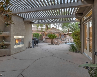 60 Chapman Heights Street - Photo Thumbnail 6