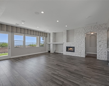 60 Chapman Heights Street - Photo Thumbnail 15