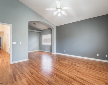 2462 Silver Blossom Lane - Photo Thumbnail 17
