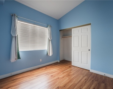 2462 Silver Blossom Lane - Photo Thumbnail 24