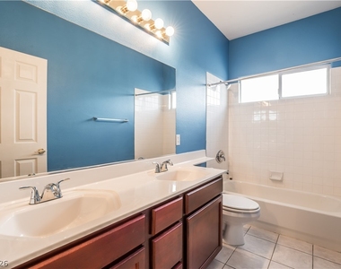 2462 Silver Blossom Lane - Photo Thumbnail 25
