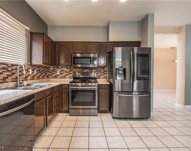 2462 Silver Blossom Lane - Photo Thumbnail 14