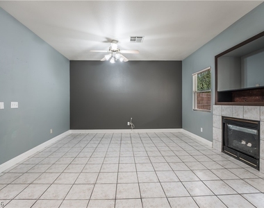 2462 Silver Blossom Lane - Photo Thumbnail 11