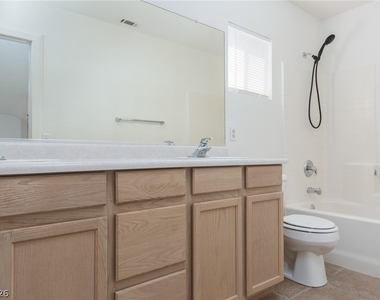 4346 Sunrise Shores Avenue - Photo Thumbnail 21