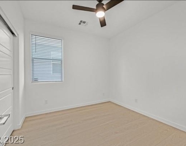 33 Newport Edge Place - Photo Thumbnail 6
