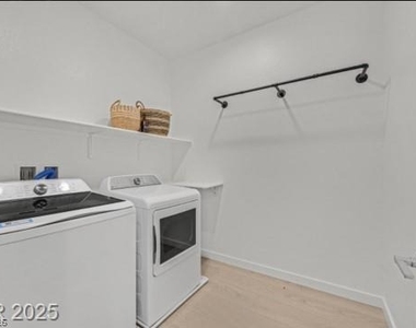 33 Newport Edge Place - Photo Thumbnail 15