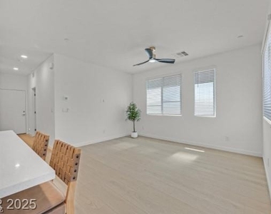 33 Newport Edge Place - Photo Thumbnail 4