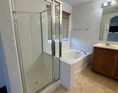 4440 Laguna Garden Avenue - Photo Thumbnail 9