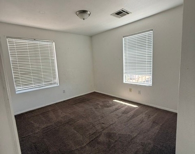 4440 Laguna Garden Avenue - Photo Thumbnail 5