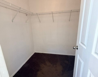 4440 Laguna Garden Avenue - Photo Thumbnail 11