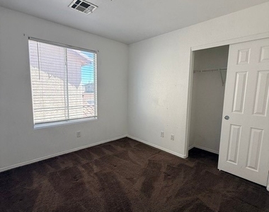 4440 Laguna Garden Avenue - Photo Thumbnail 8