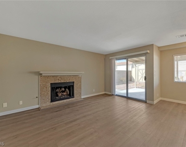 3158 Laurel Avenue - Photo Thumbnail 6